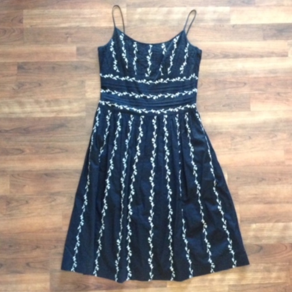 Ann Taylor A-line Fit and Flare dress